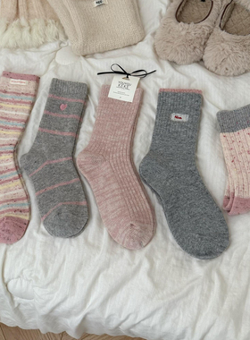少女感灰粉色真的太绝了！全是羊毛袜袜噢~巨适合冬天穿~袜子女厚
