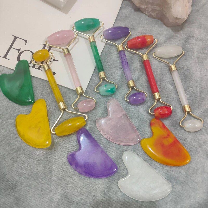 树脂仿玉石滚轮按摩器套装粉晶刮痧板心形  刮脸板脸部面部刮痧板