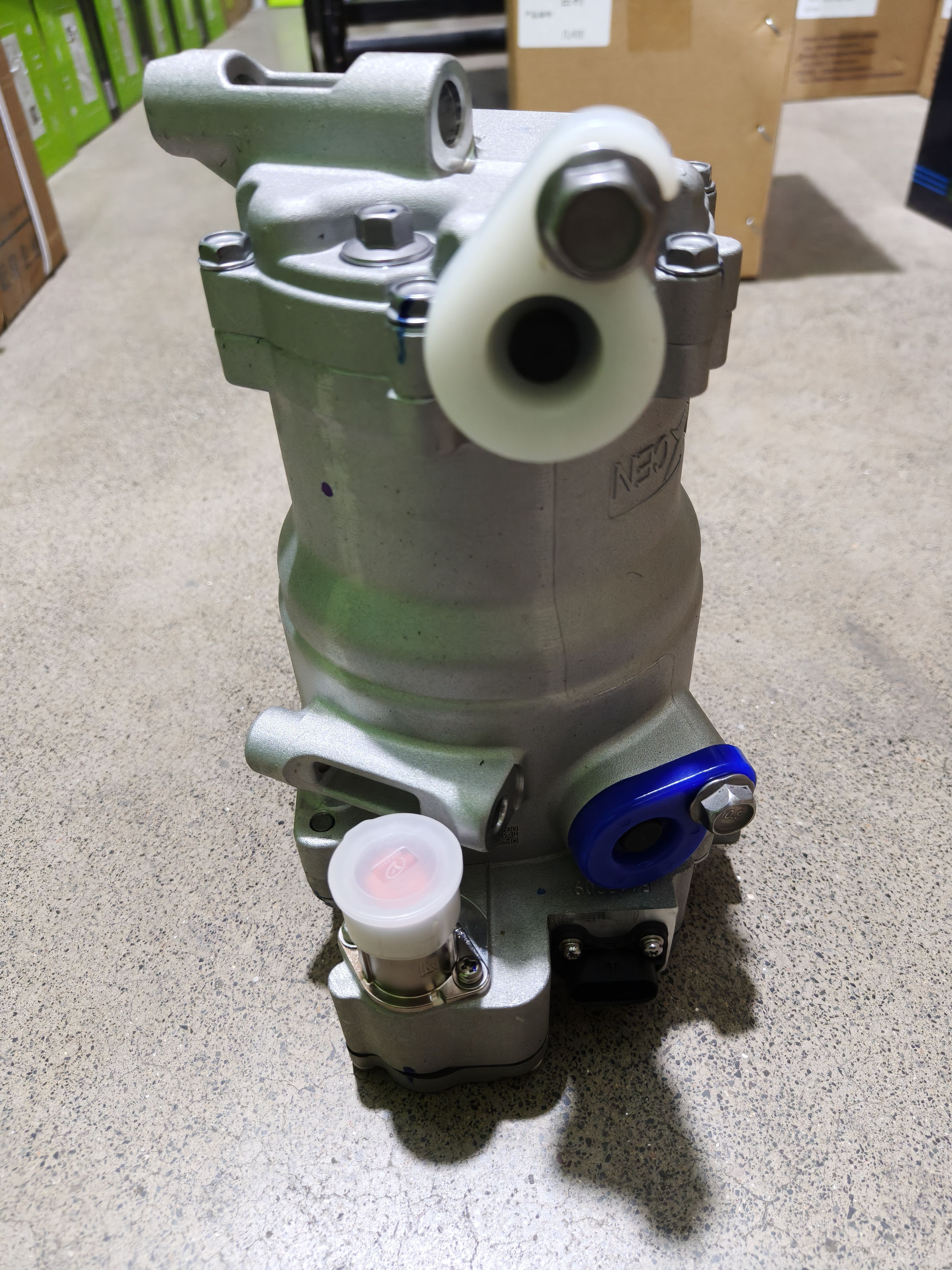 适用于银河L7/几何E/领克PHEV/雷神新能源空调压缩机冷气泵空调泵