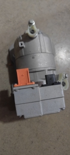 红旗ehs3 EQm5电动压缩机空调泵冷气泵