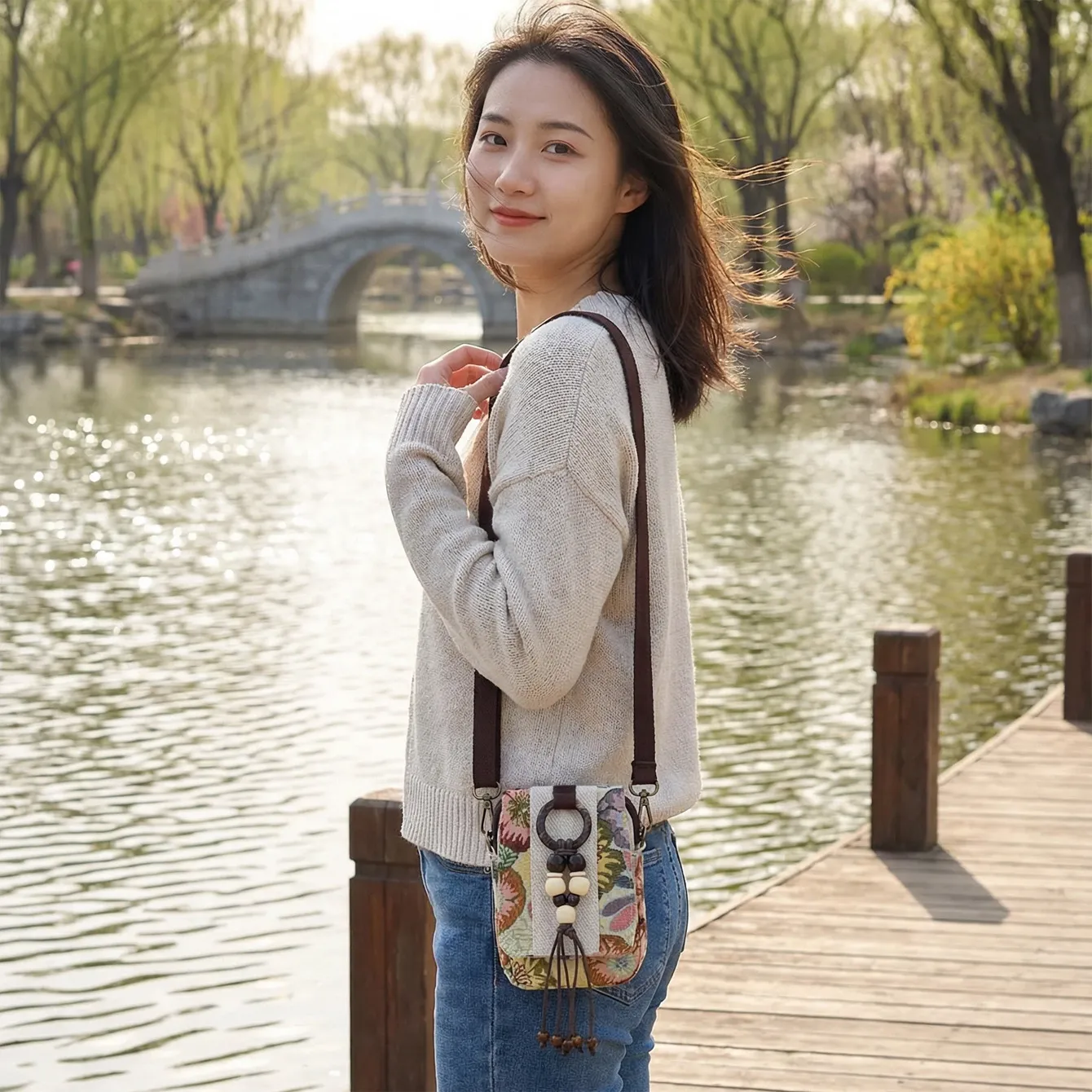 复古民族风手工串珠流苏帆布包女方形布艺斜挎包手机包单肩小包包
