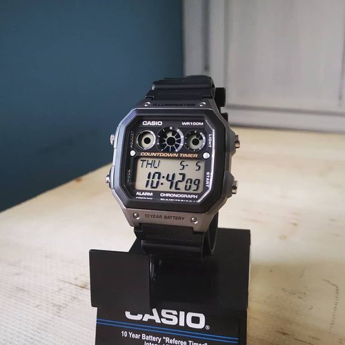 卡西欧防水运动风电子表运动