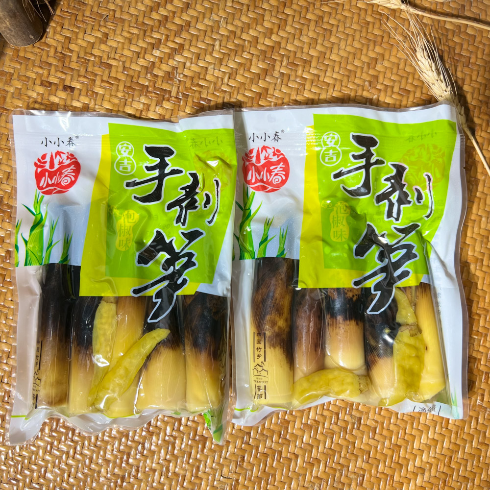 老奶奶手剝筍網(wǎng)紅零食小小春泡椒