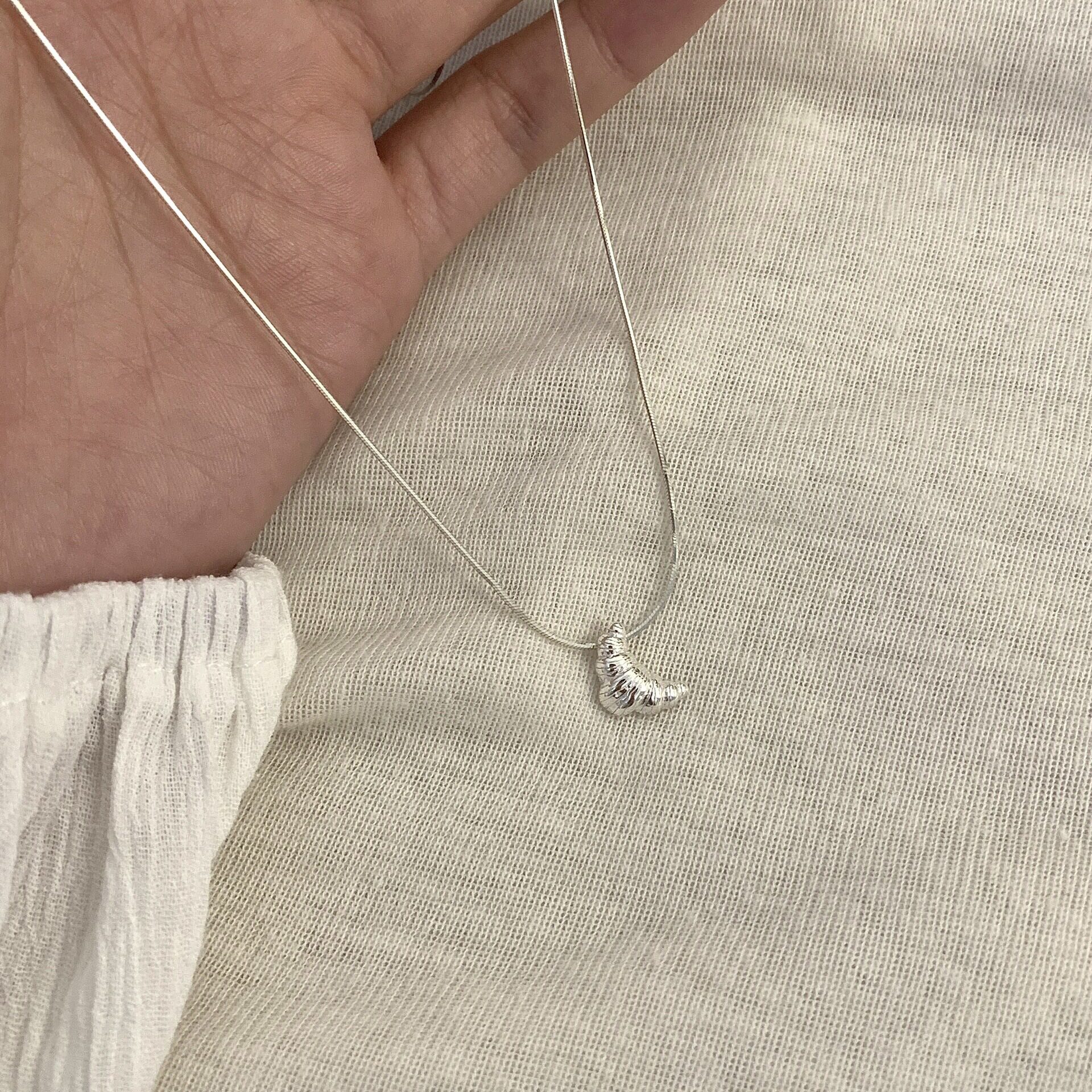 S925纯银牛角包项链女款个性项链