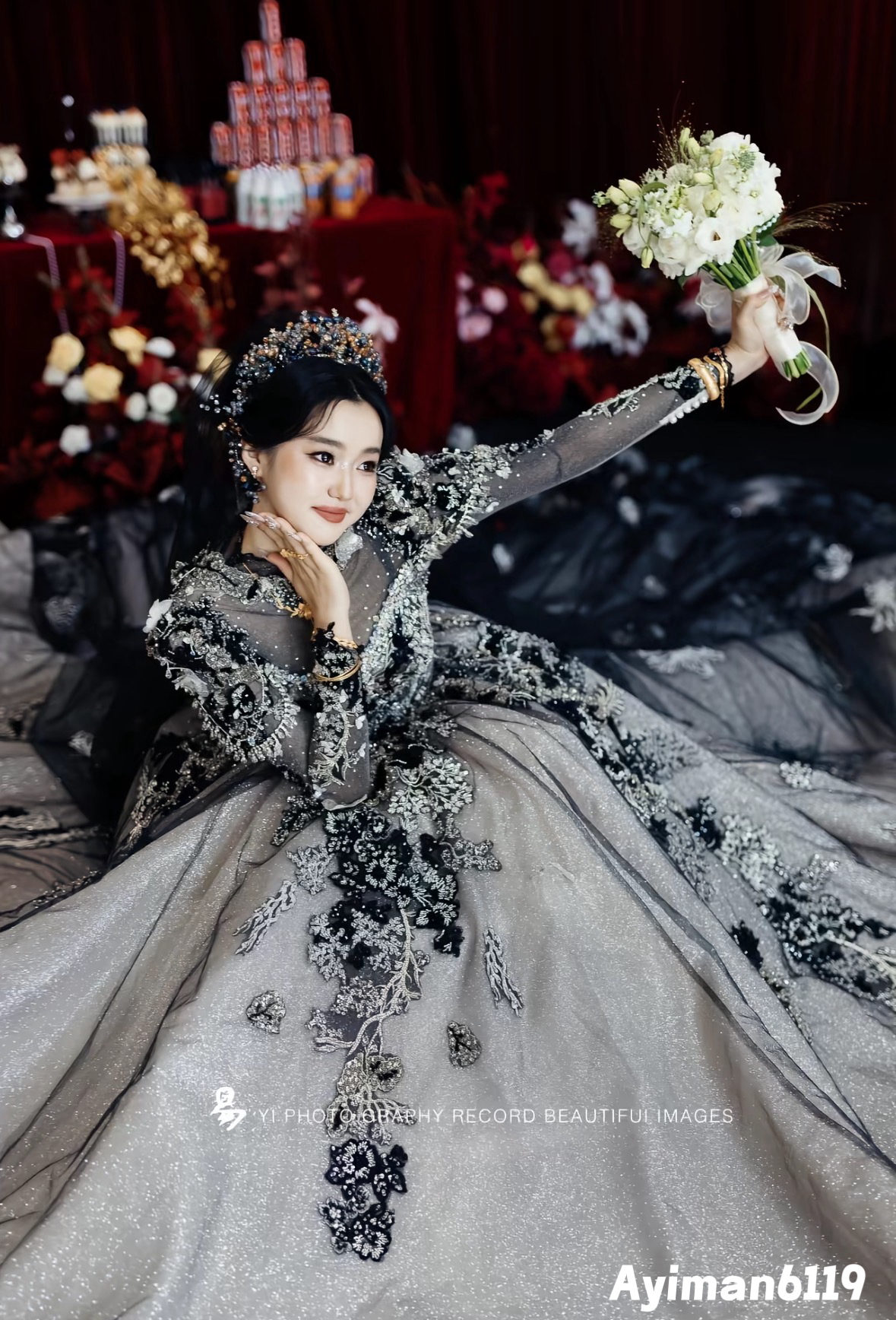 出租2025缔美拉正版「恒星」黑色婚纱新娘结婚高领长袖重工长拖尾