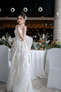 「出租」许许的纱絮语轻纱新款蝴蝶结露背拖鞋白色户外婚纱礼服