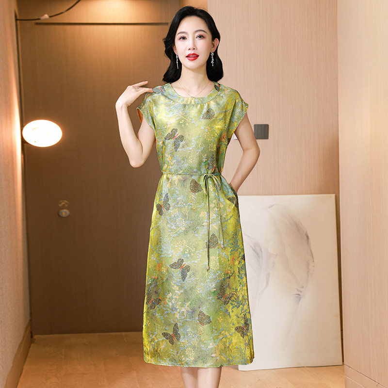 妈妈装优雅高贵印花连衣裙女2026新款桑蚕丝收腰气质显瘦中长裙子