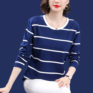 棉质大码宽松长袖t恤女中老年妈妈装春秋季新款洋气外穿条纹上衣