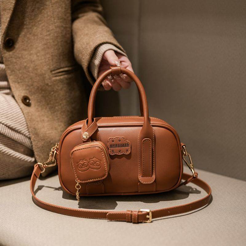 2025新款波士顿保龄球包包女式通勤单肩手提斜挎包逛街百搭小包包,箱包皮具/热销女包/男包,通用款女包,淘宝优惠券,粉丝福利购,淘宝优惠卷