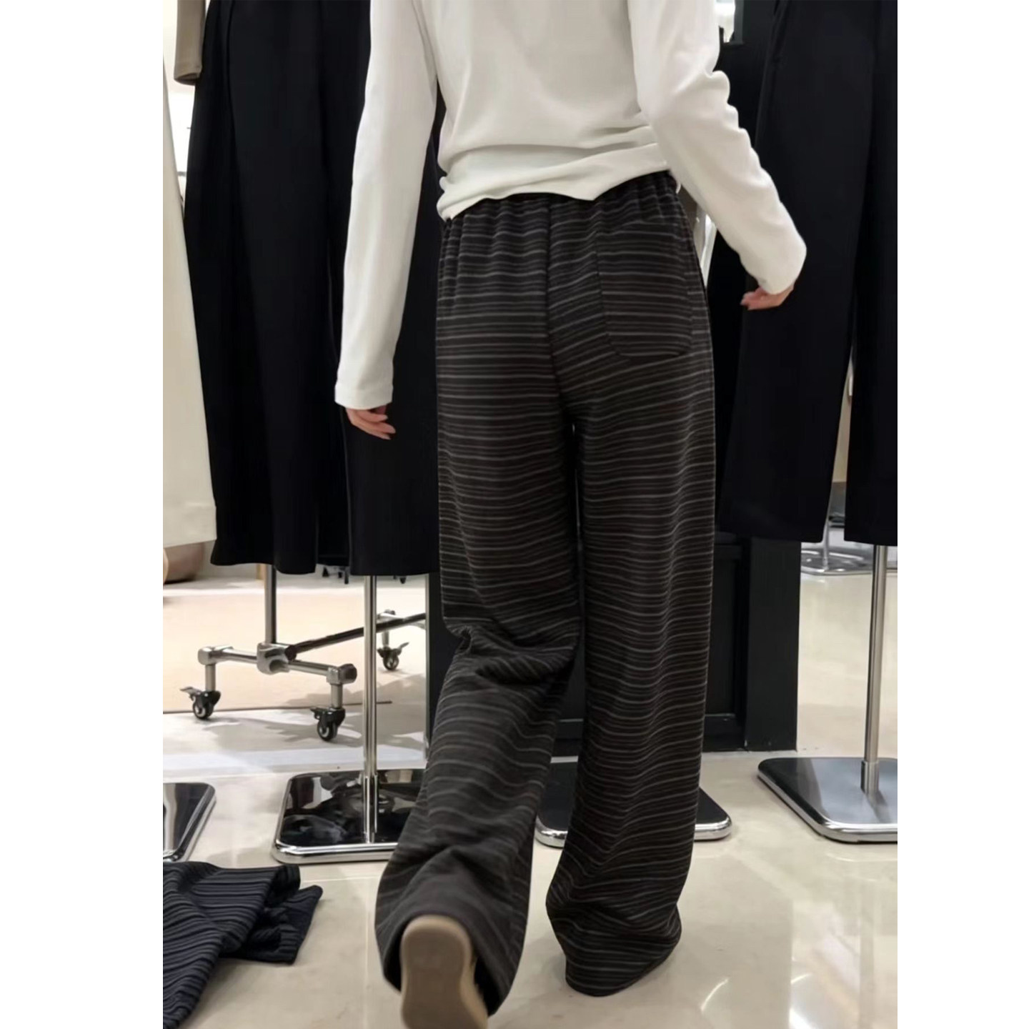 桐桐佳秋冬厚料休闲条纹微弯刀阔腿裤高腰垂坠拖地裤女自由鱼1013