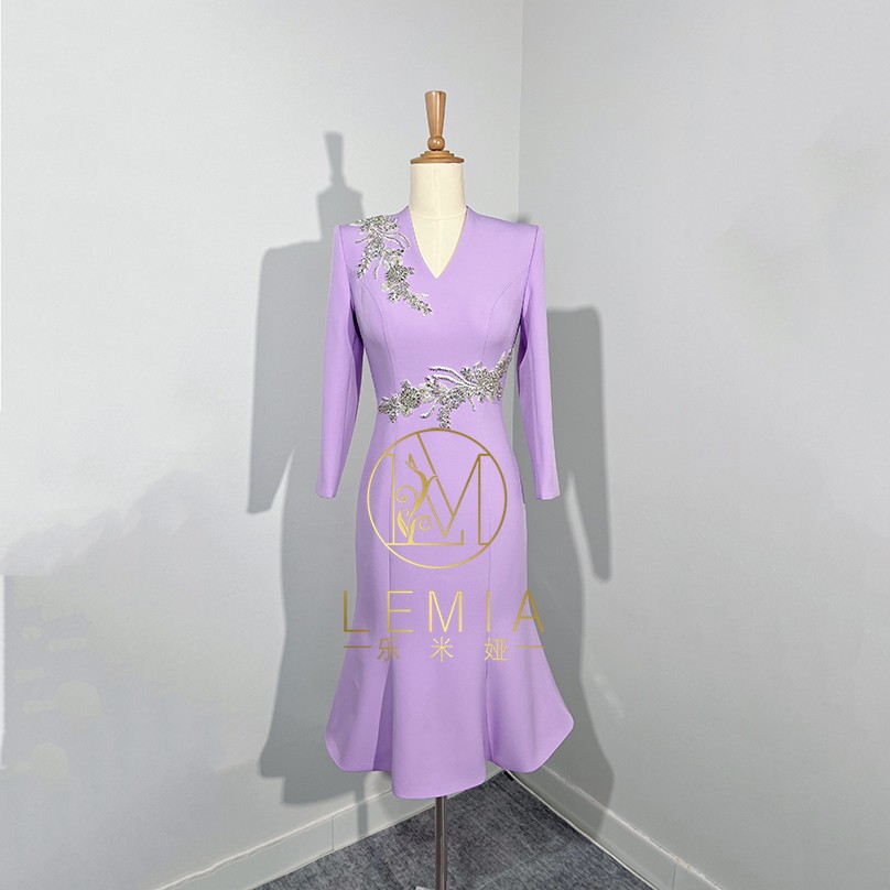 乐米娅知性短款礼服裙手工钉珠