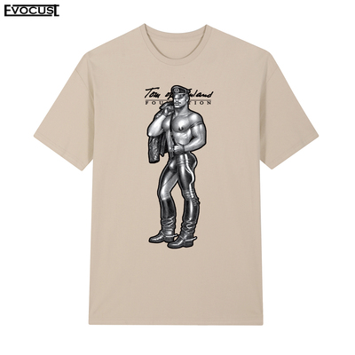 芬兰的汤姆Tom of Finland短袖T恤皮靴制服浪漫艺术角色皮衣男女