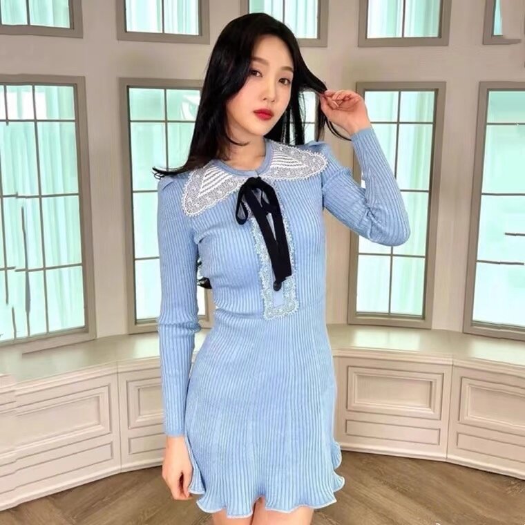 春夏蓝色蝴蝶结亮丝蕾丝装饰针织连衣裙