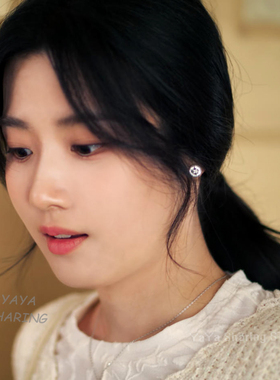 轧戏胡羞卢昱晓同款耳钉轻奢时尚百搭高级感满镶锆石超闪圆形耳饰