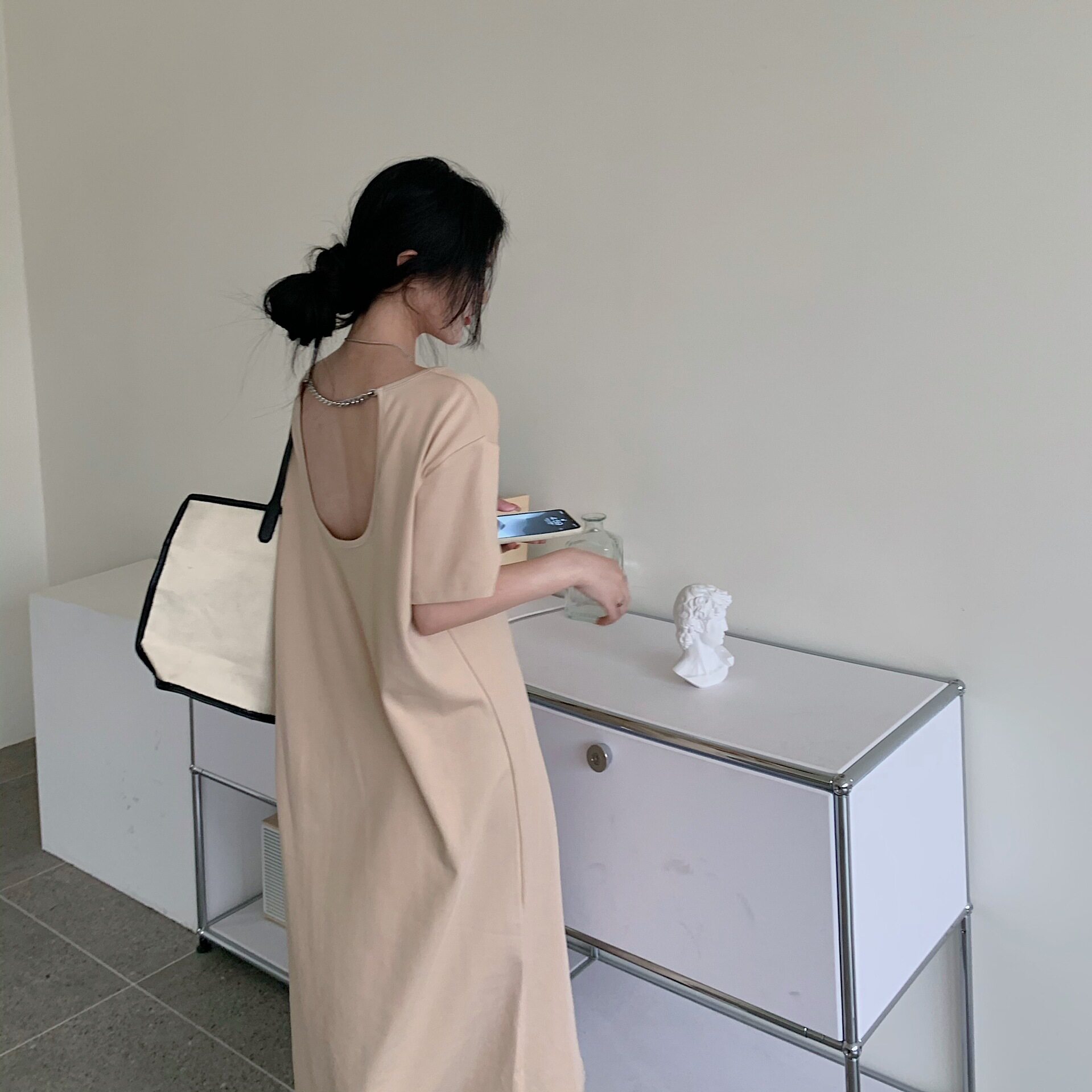 连衣裙女夏季轻熟风露背T恤裙设计感小众长裙2025新款休闲裙子潮