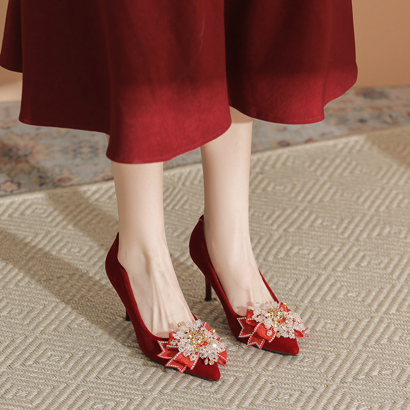 细跟婚鞋新娘鞋女2026新款法式绝美不累脚红色禾秀汉服订婚高跟鞋