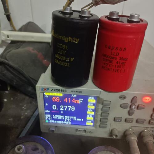 35V滤波电解电容 68000uF 35V 低压大容量 直流电容 50*80