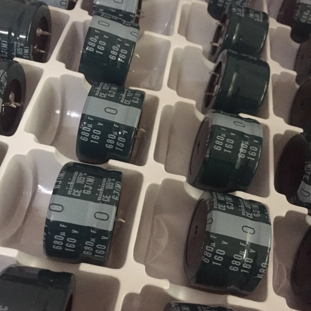 160V电解电容 nichicon CE 105℃ 全新尼吉康 160V680uF 电解电容