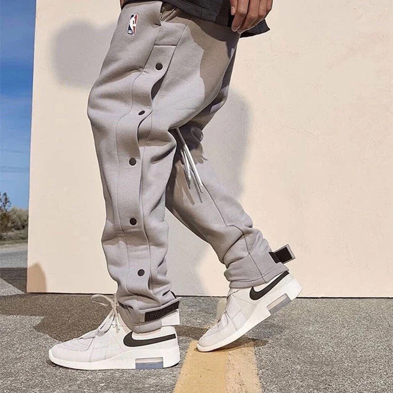 任意对比！FOG联名AIR排扣长裤