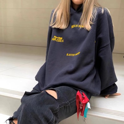 上身超帅！KANYE侃爷同款卫衣