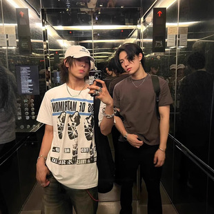 ERD GFKC捆绑麦当娜人像标语男女同款情侣休闲百搭时尚短袖T恤潮