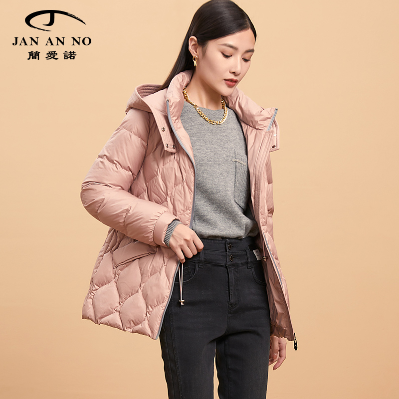 连帽羽绒，撞色拉链，宽松版型，白鹅绒填充