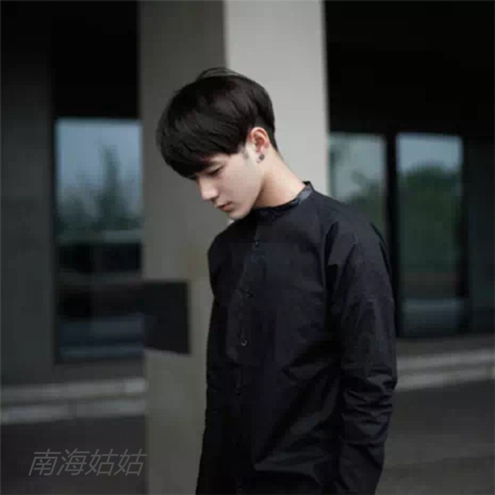 Perruque cheveux raides Court - Ref 2609686 Image 3