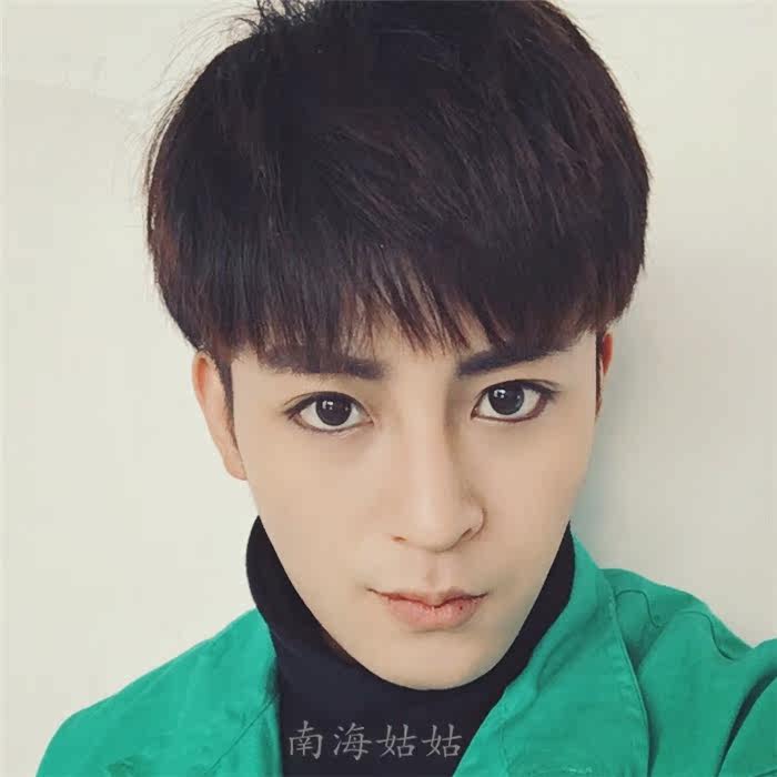 Perruque cheveux raides Court - Ref 2613032 Image 4