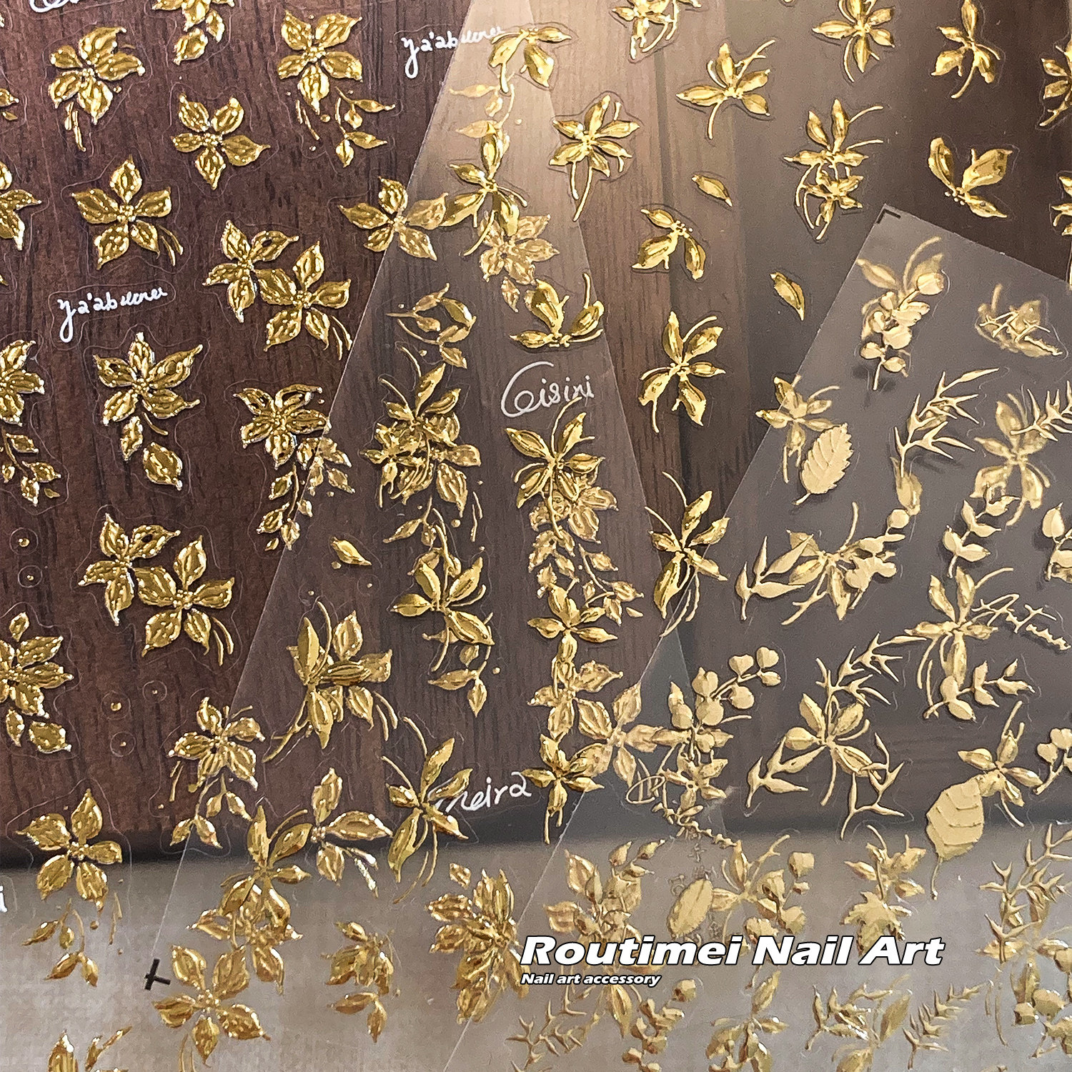 金属手绘花高级百搭美甲贴纸金边白色蝴蝶爆款百搭背胶指甲贴纸,彩妆/香水/美妆工具,指甲装饰,淘宝优惠券,粉丝福利购,淘宝优惠卷