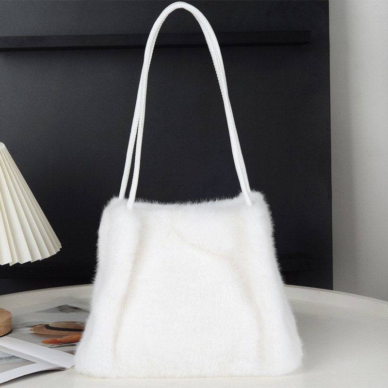 秋冬大容量毛绒包包女2024新款时尚高级感托特包手提包毛毛单肩包,箱包皮具/热销女包/男包,通用款女包,淘宝优惠券,粉丝福利购,淘宝优惠卷