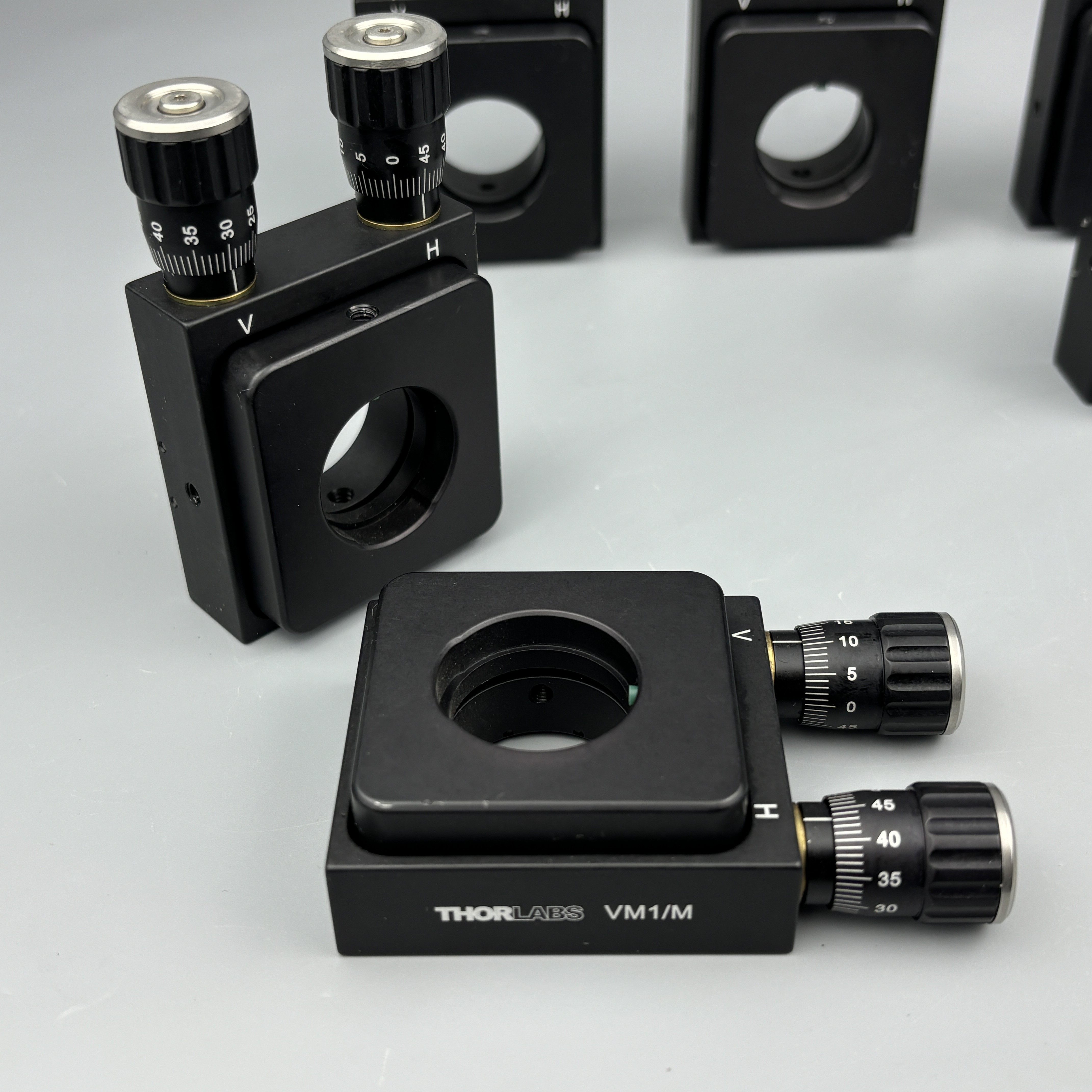 THORLABSVM1/M光学调整镜架上