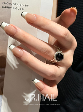 【摩登】纯手工穿戴甲短款裸色白色法式高级简约白女海莉2026新款