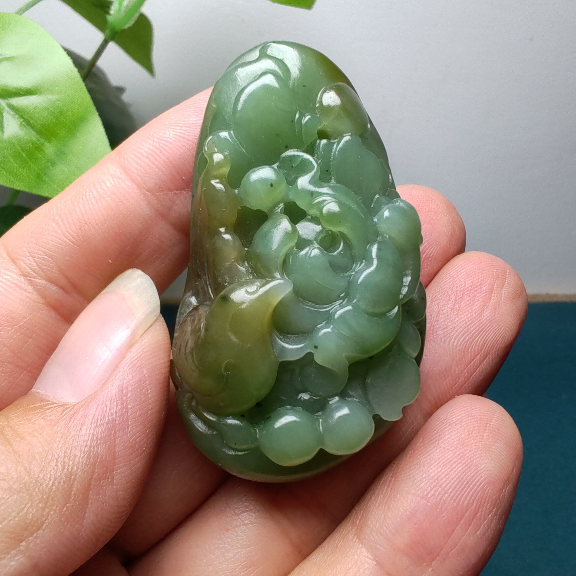 和田玉碧玉牡丹花小鸟吊坠挂件苏工精品正品细腻女士国风鸟语花香
