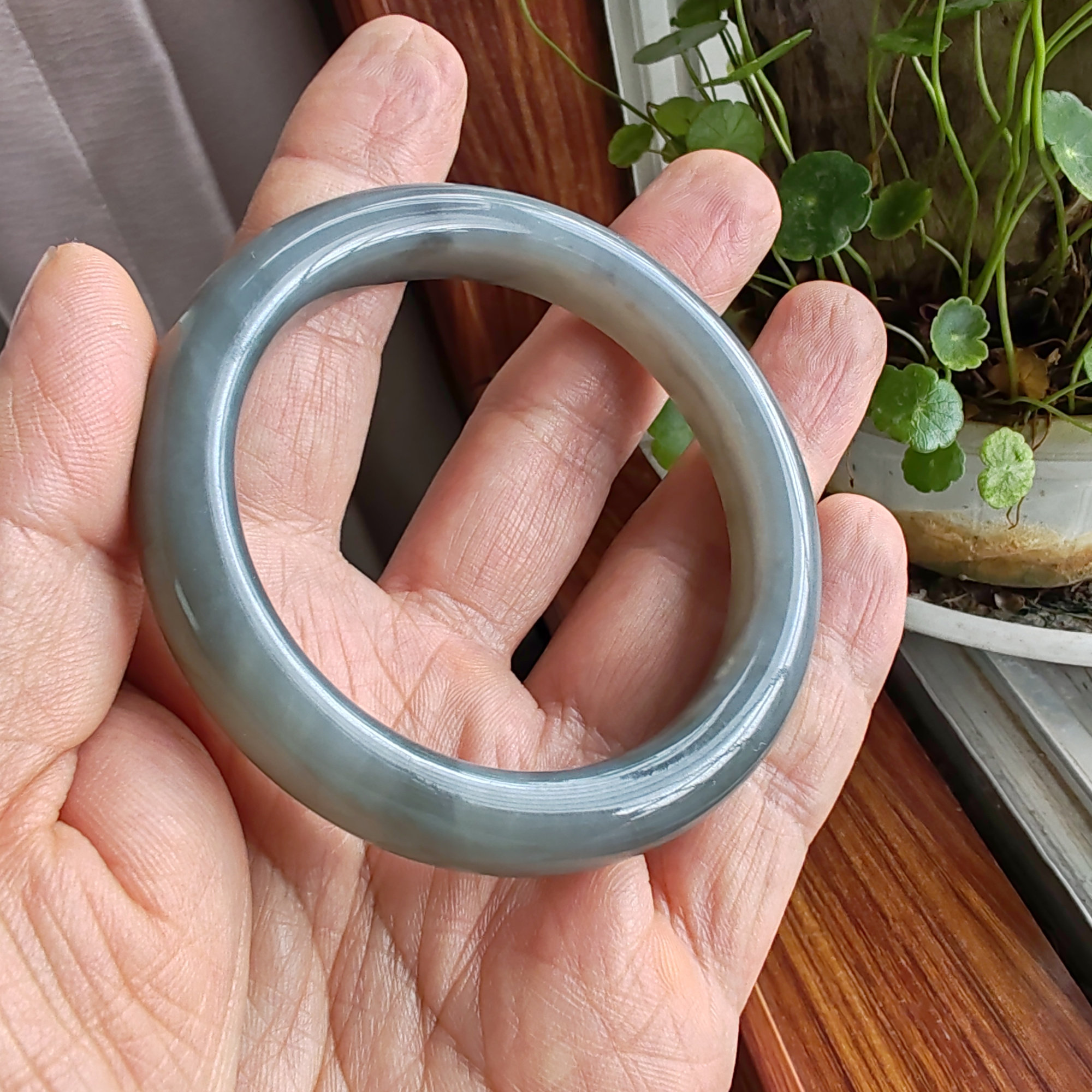 送证书和田玉烟灰色手镯玉镯子56mm+精品细腻保真女神国风云水谣