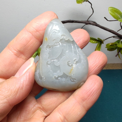 新疆和田玉籽玉原石兽面貔貅仿古龙螭龙锦灰堆手把件男女招财进宝