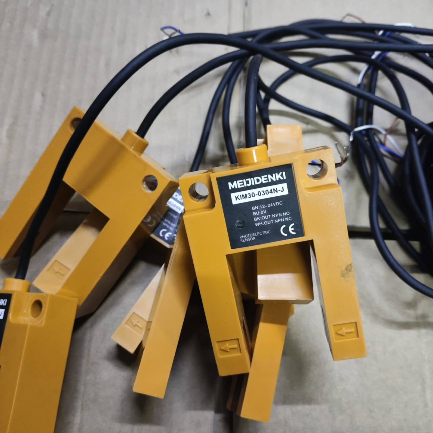 可维修MEIJIDENKI 明治 KIM30-0304N-J 槽型议价
