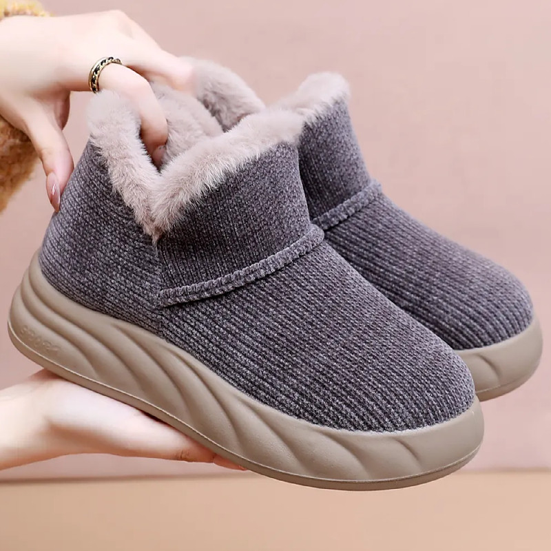 冬季厚底雪地靴女加绒加厚保暖妈妈棉鞋外穿防滑软底中老年棉靴子,女鞋,时尚雪地靴,淘宝优惠券,粉丝福利购,淘宝优惠卷