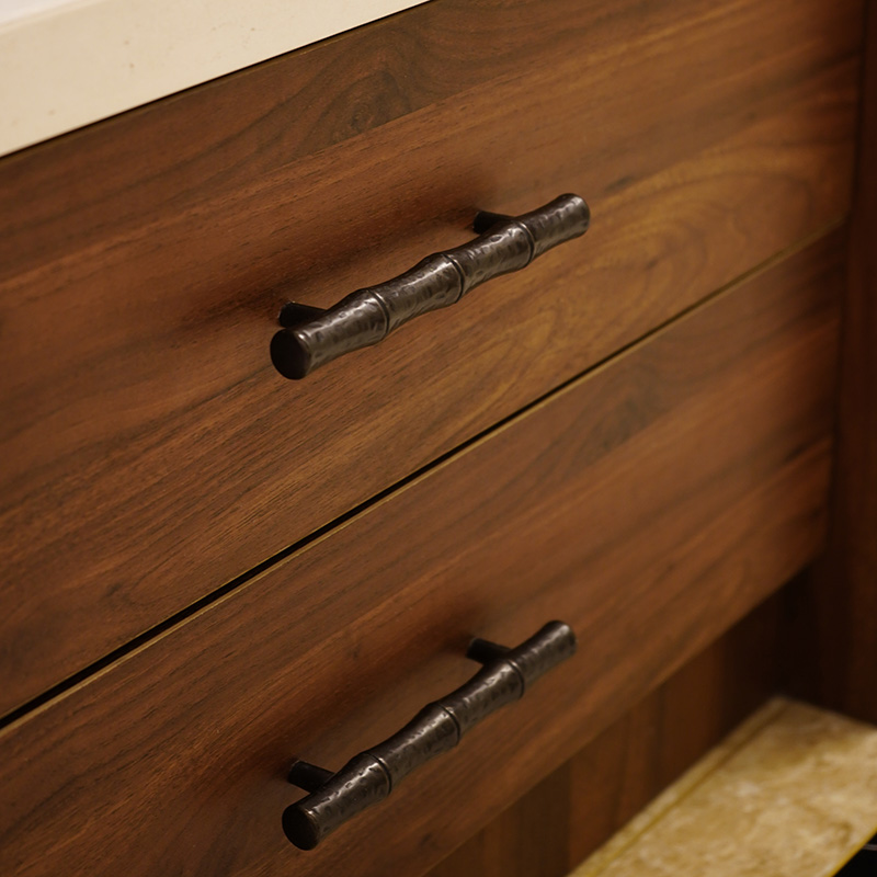 花和小城竹子拉手寓意：节节高升