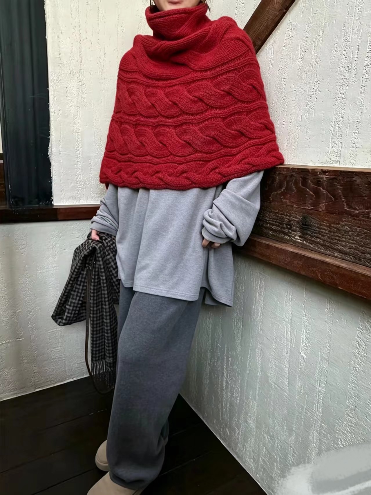 2026春秋冬新款100%纯羊毛衫女高领毛衣披肩针织麻花堆堆领斗篷