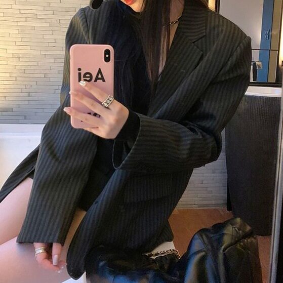 高级感黑色条纹西装外套女2026年春秋季新款廓形宽松休闲时尚西服