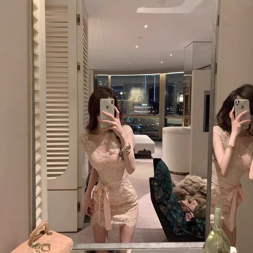 杜总家 戒不掉的是感觉！气质温柔蕾丝梦中情裙收腰女连衣包臀裙