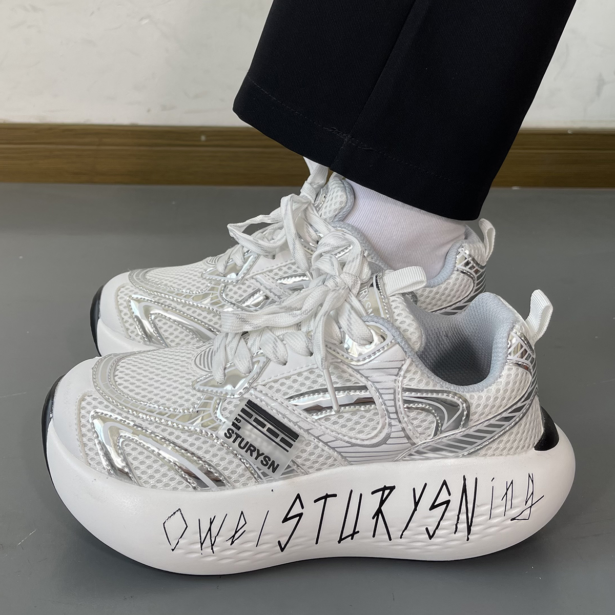 男鞋ins潮牌新款厚底老爹鞋情侣