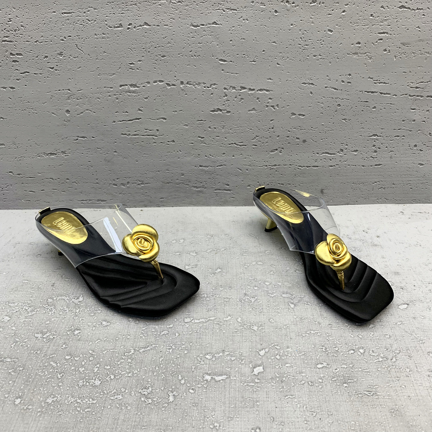 透明夹趾细跟时尚凉拖女外穿