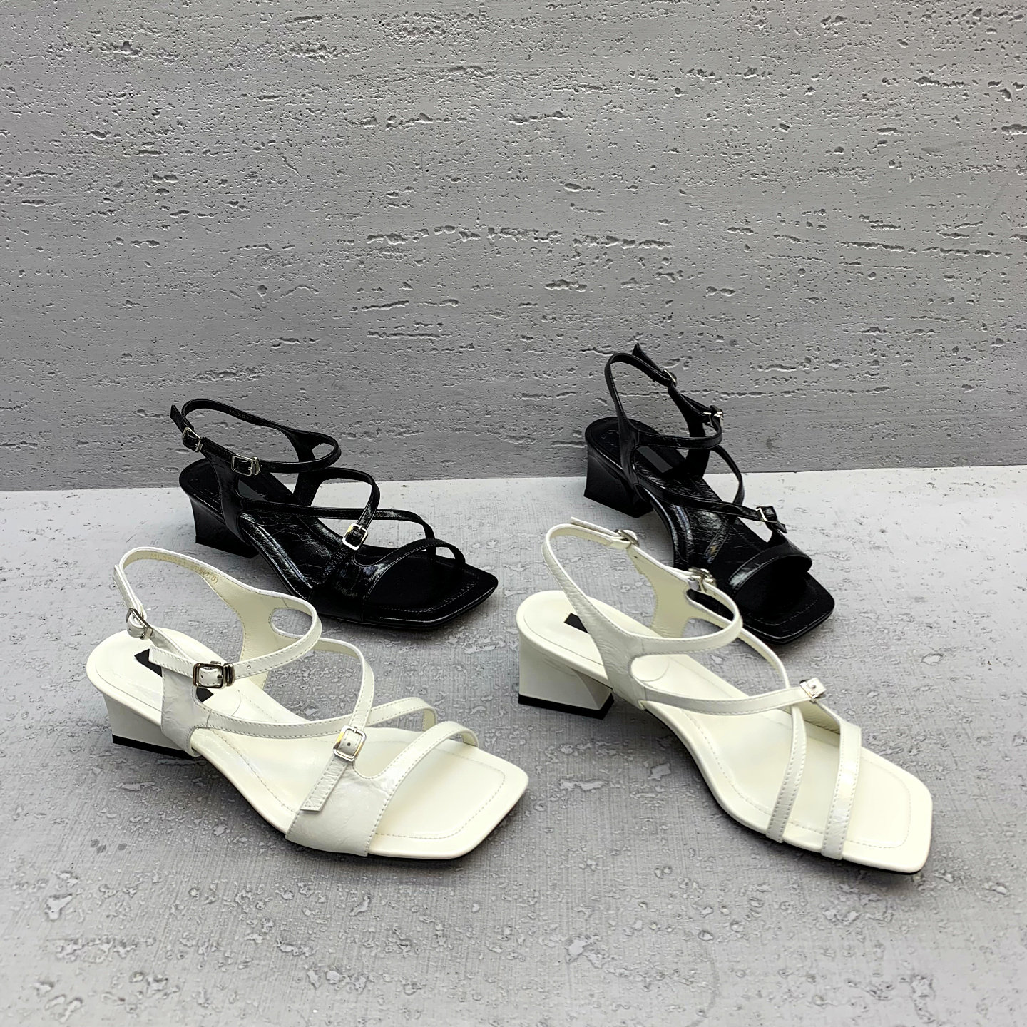 欧洲站女鞋2026夏季新款欧货真皮露趾细跟时尚镂空一字扣带凉鞋女
