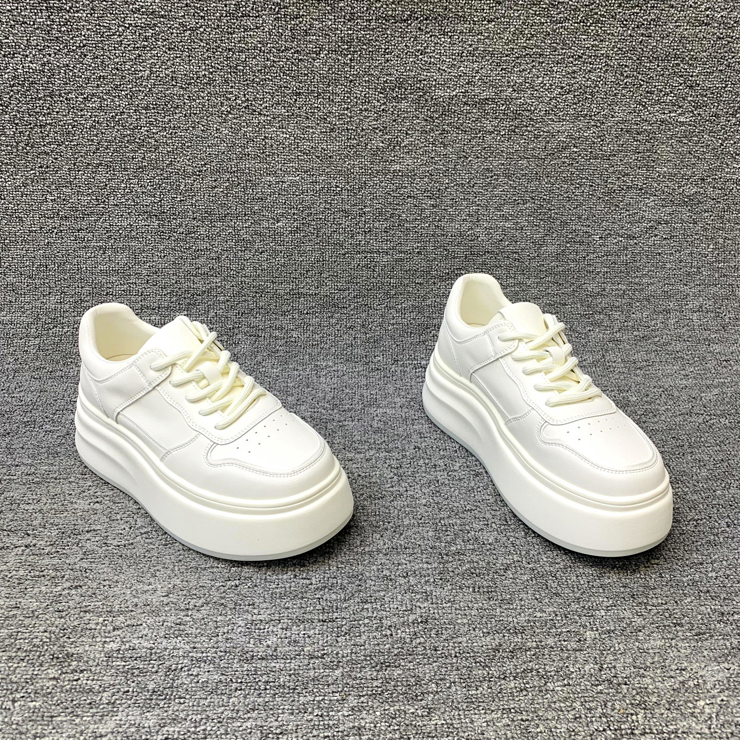 欧洲站女鞋2026春季新款欧货真皮系带厚底增高时尚小白鞋松糕鞋女