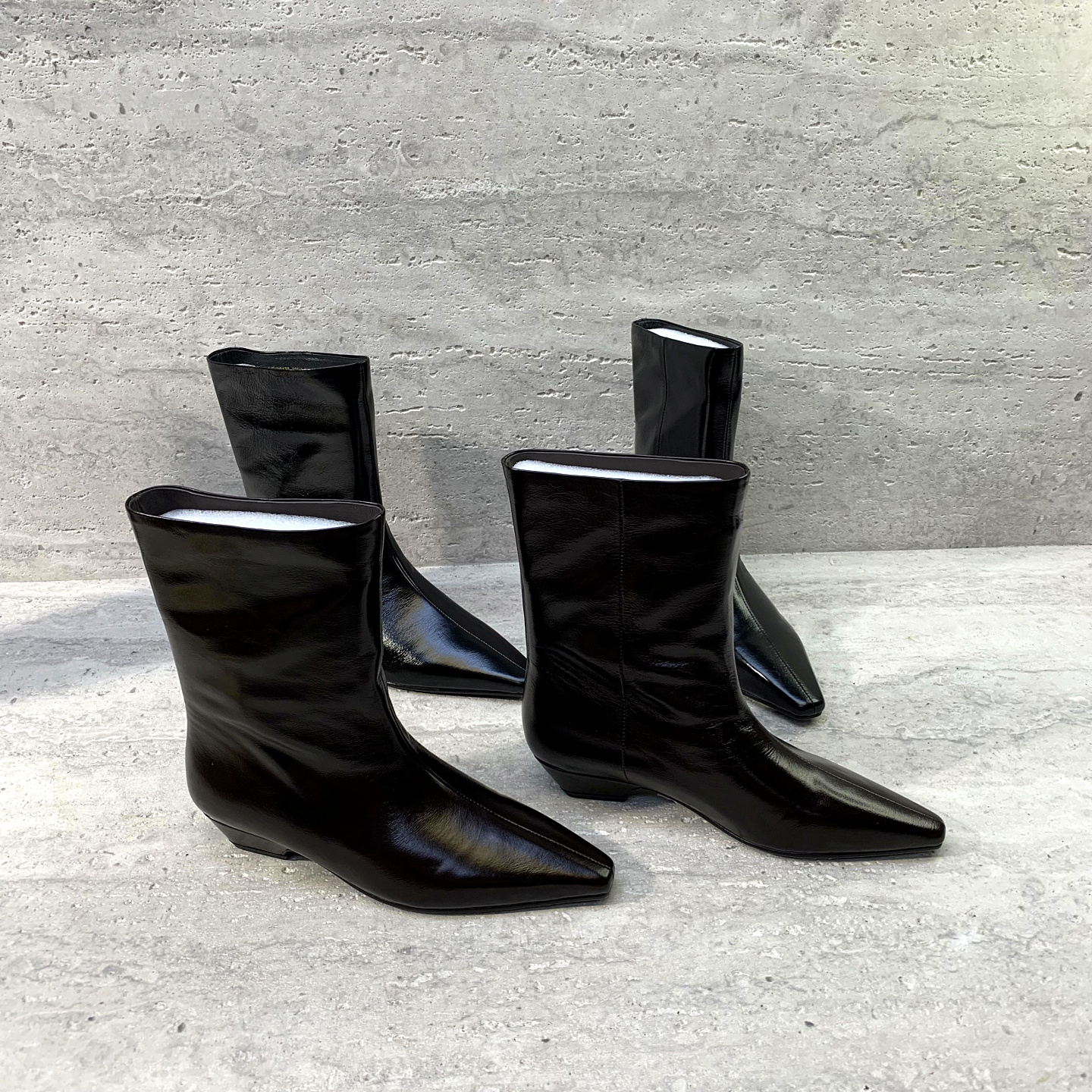 低跟尖头英伦风显瘦中筒靴时装靴