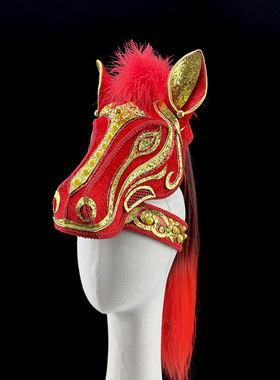 马年舞蹈马头饰中国风马年道具羽毛造型演出头饰红色战马头饰定制