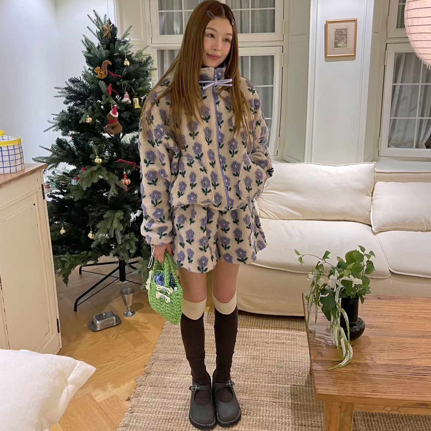 韩国羊羔毛提花外套+毛绒短裤女