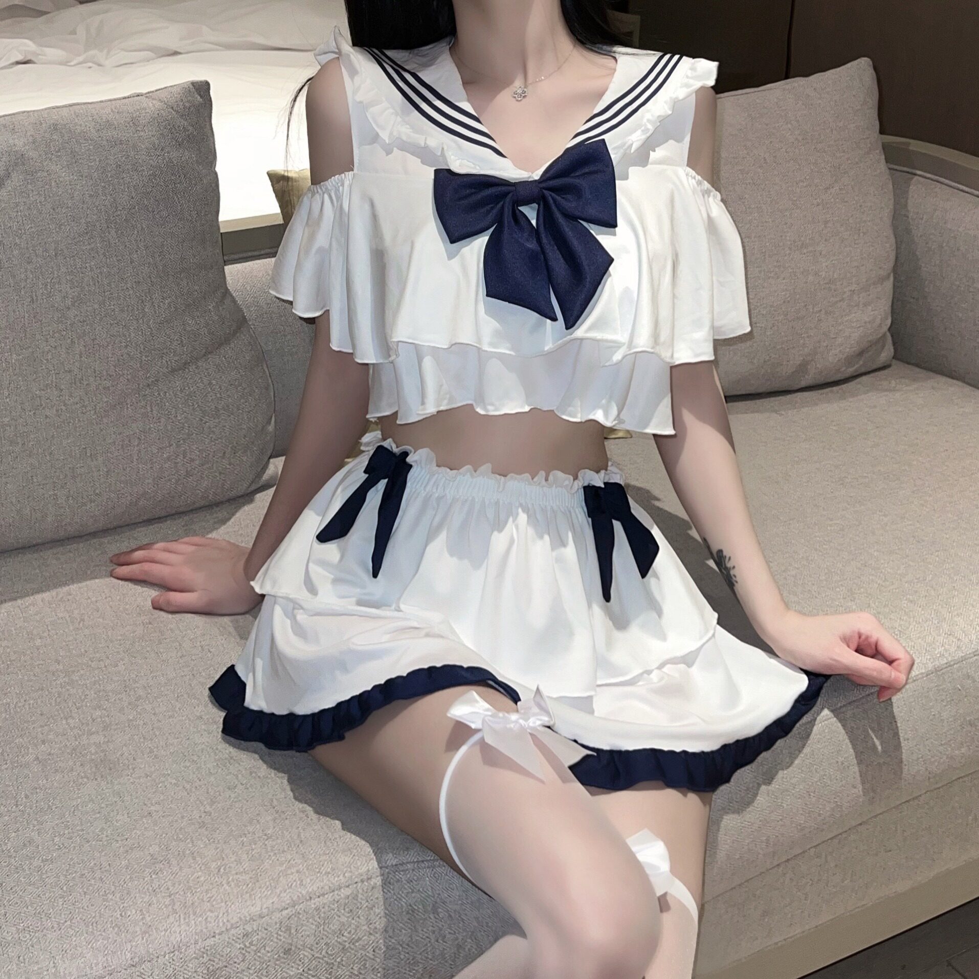 17点发出制服情调禁欲系女
