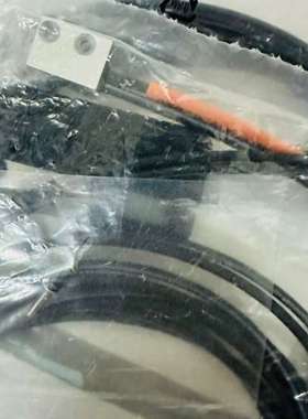 E32-D15YR 光纤传感器，议价